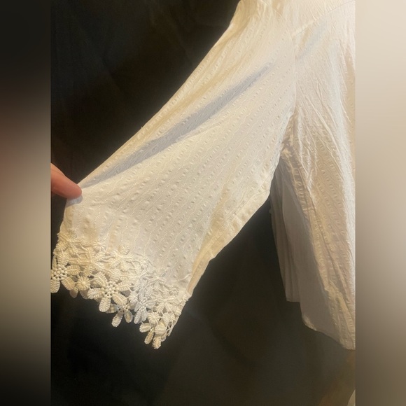 Women’s White Lace Open Cardigan with buttons, 2XL - Picture 3 of 4